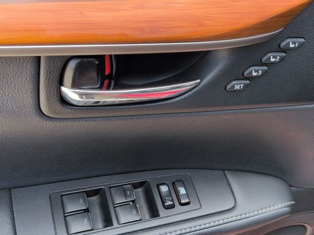 Used 2013 Lexus ES 300h w/ Luxury Pkg FWD image 15