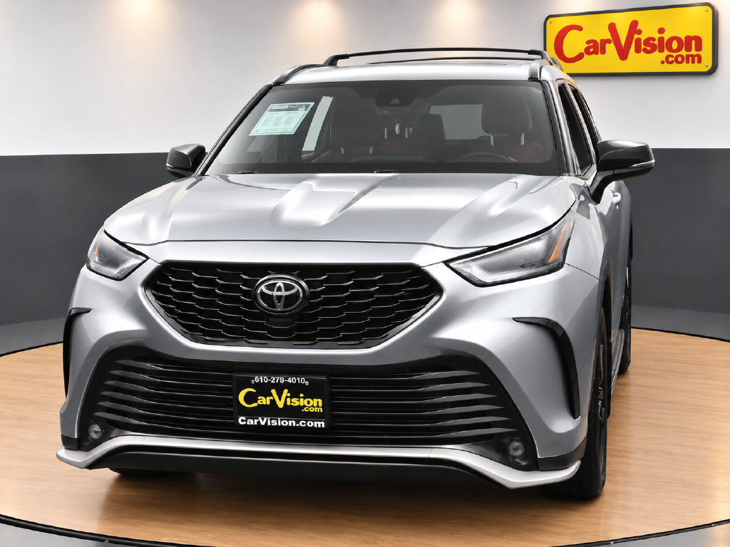 Used 2023 Toyota Highlander XSE AWD/4WD image 3