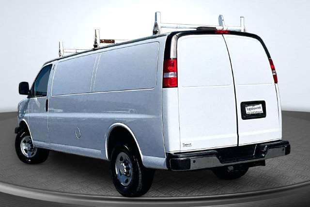 Used 2019 Chevrolet Express 2500 Extended w/ Driver Convenience Package RWD image 4