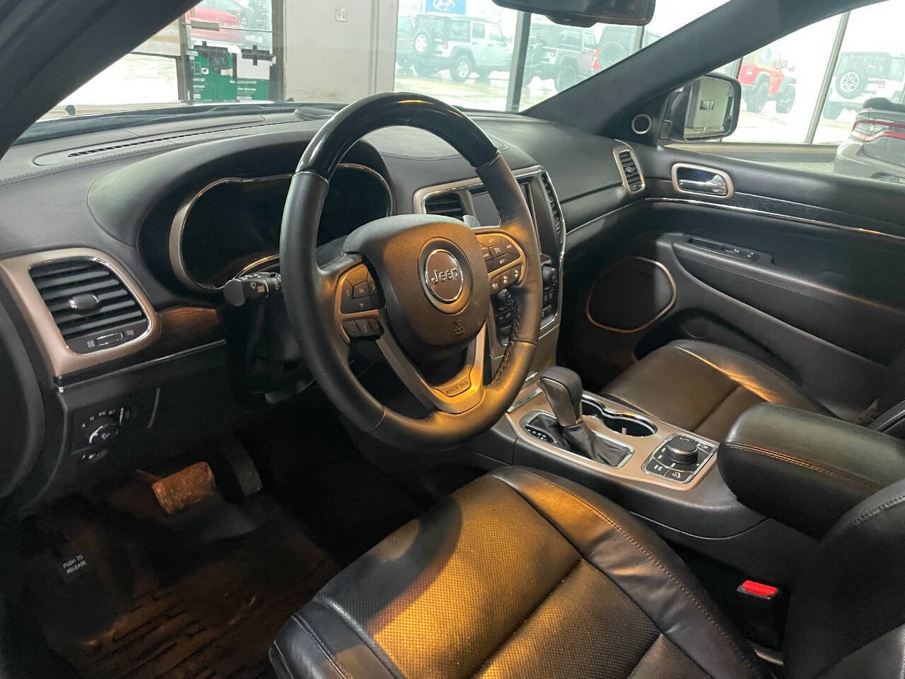 Used 2016 Jeep Grand Cherokee Summit AWD/4WD image 18