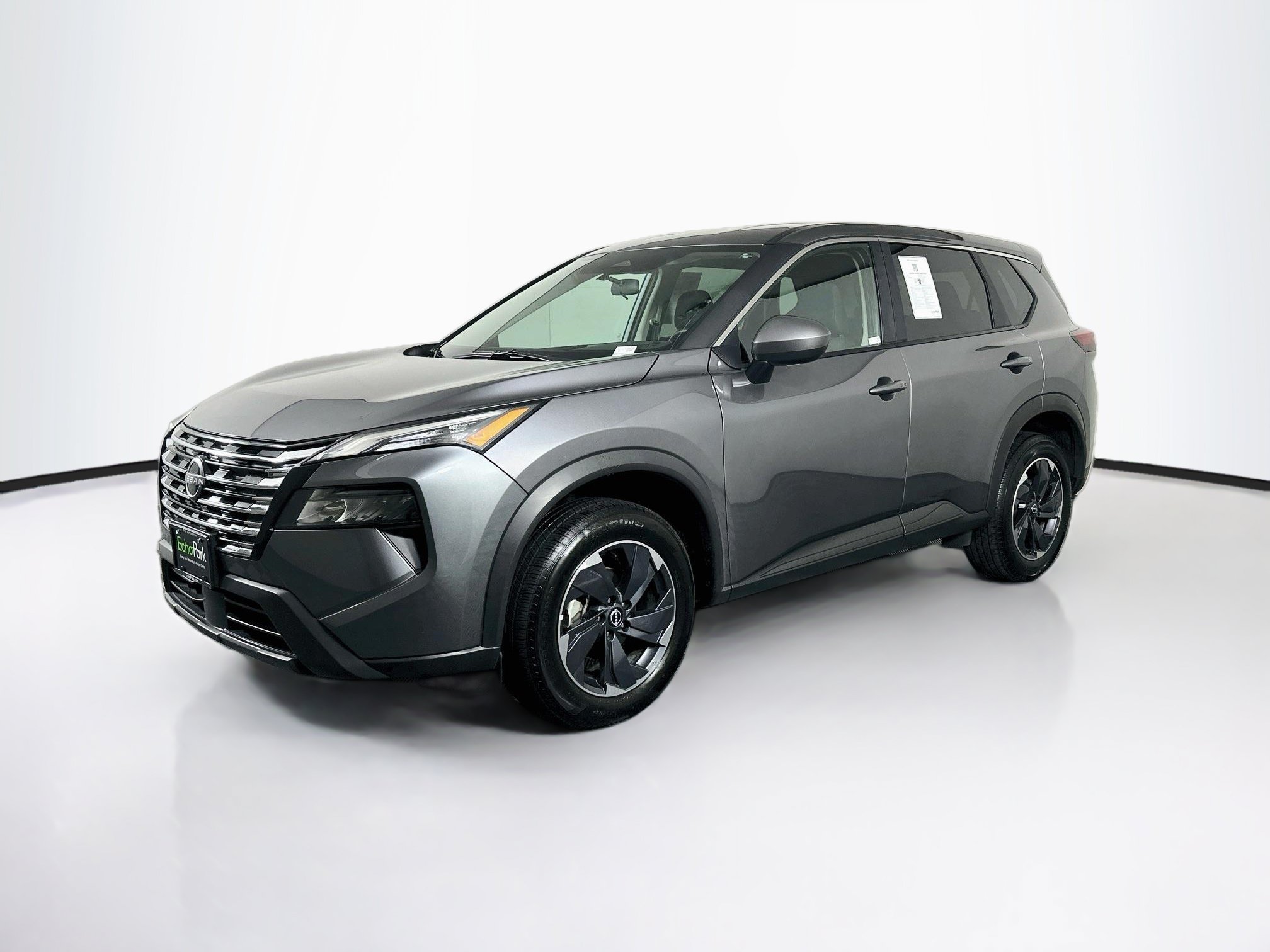 Used 2025 Nissan Rogue SV FWD image 3