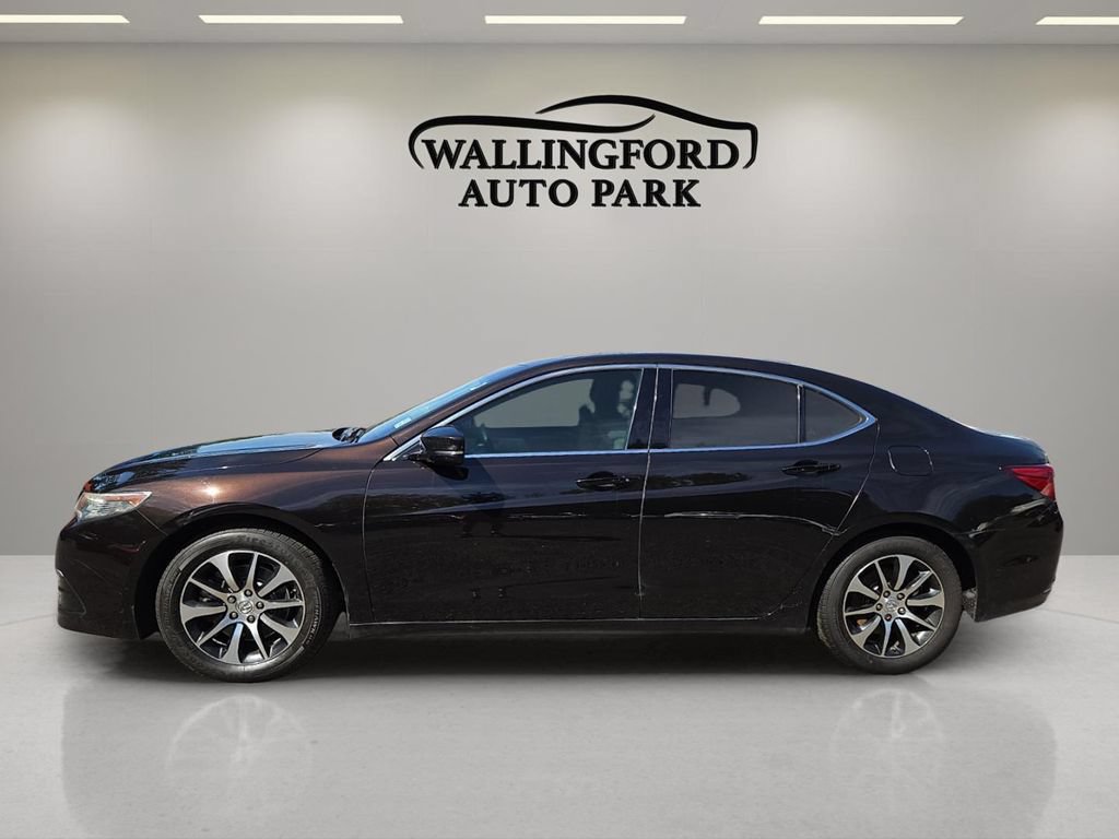 Used 2017 Acura TLX w/ Technology Package FWD image 2