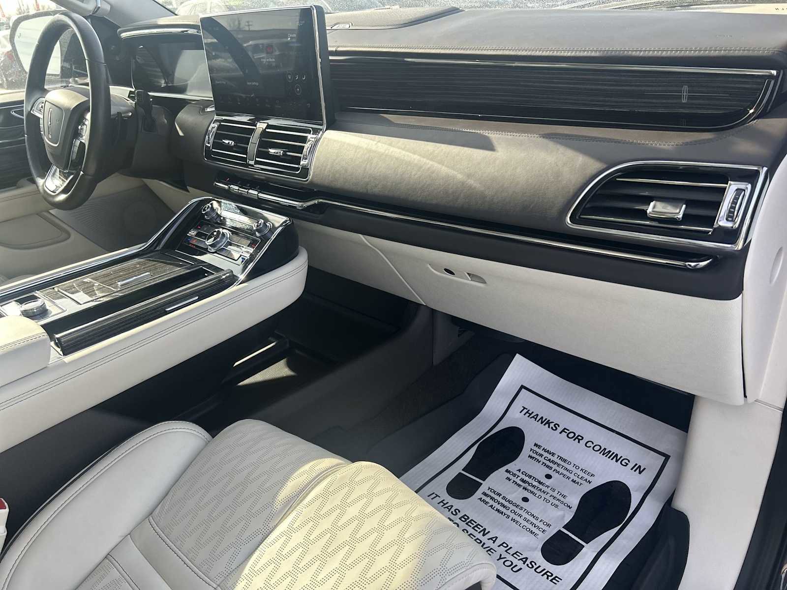 Used 2023 Lincoln Navigator Black Label image 29