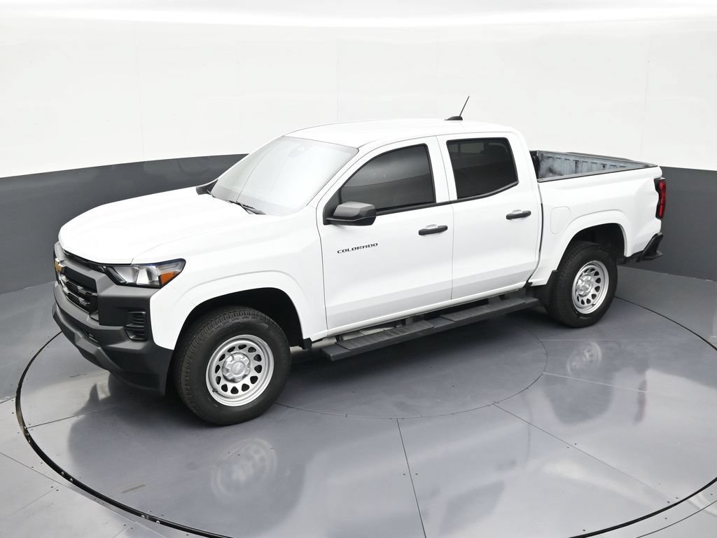 Used 2024 Chevrolet Colorado W/T w/ WT Convenience Package RWD image 12