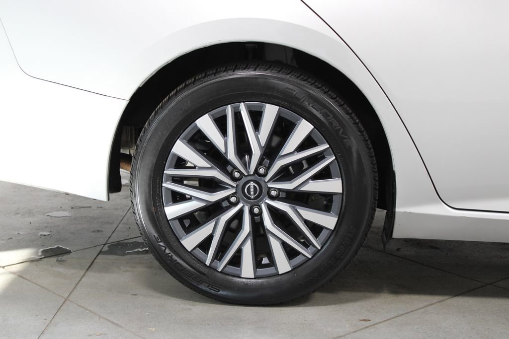 Used 2023 Nissan Altima 2.5 SV image 13