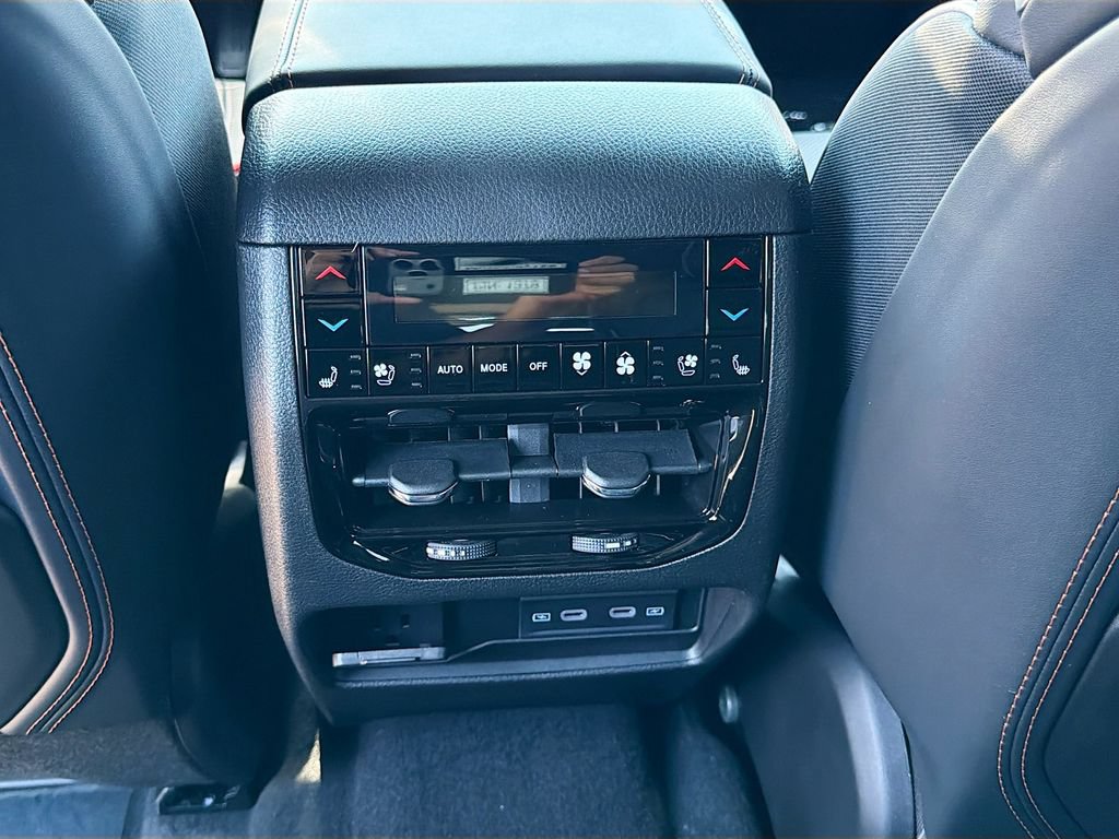 New 2026 Jeep Grand Cherokee L Summit AWD/4WD image 22