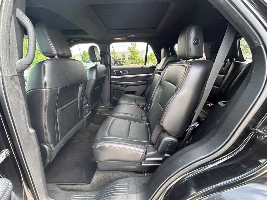 Used 2018 Ford Explorer Sport AWD/4WD image 25