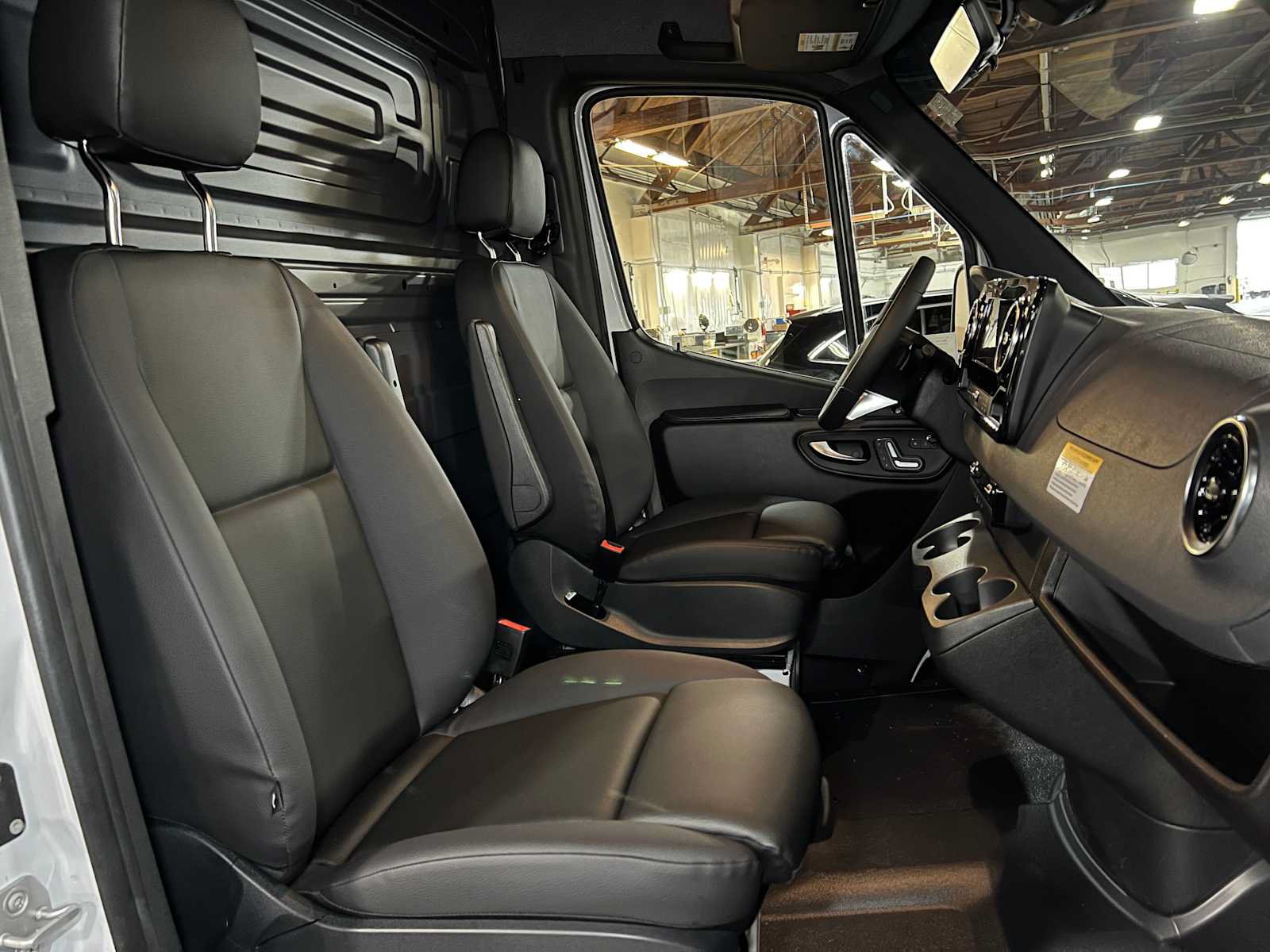 Used 2026 Mercedes-Benz Sprinter 2500 image 12