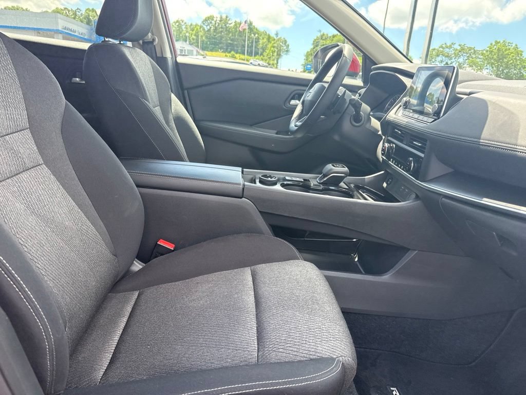 Used 2026 Nissan Rogue SV AWD/4WD image 40