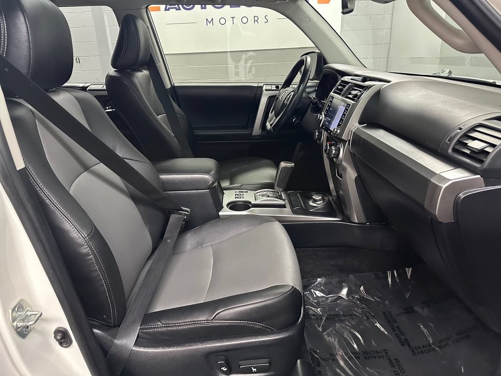 Used 2023 Toyota 4Runner SR5 Premium w/ Moonroof Package AWD/4WD image 20