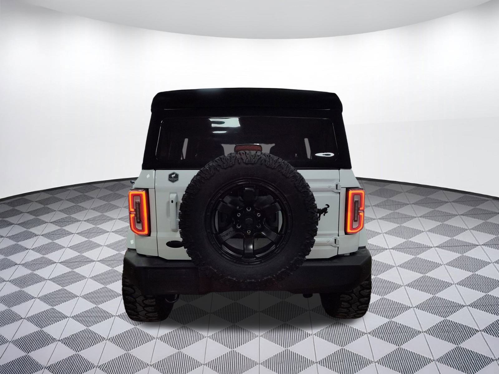 Used 2021 Ford Bronco Outer Banks image 9