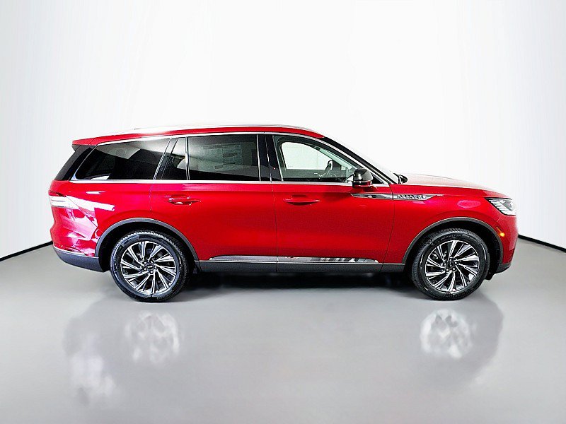 New 2026 Lincoln Aviator AWD image 8