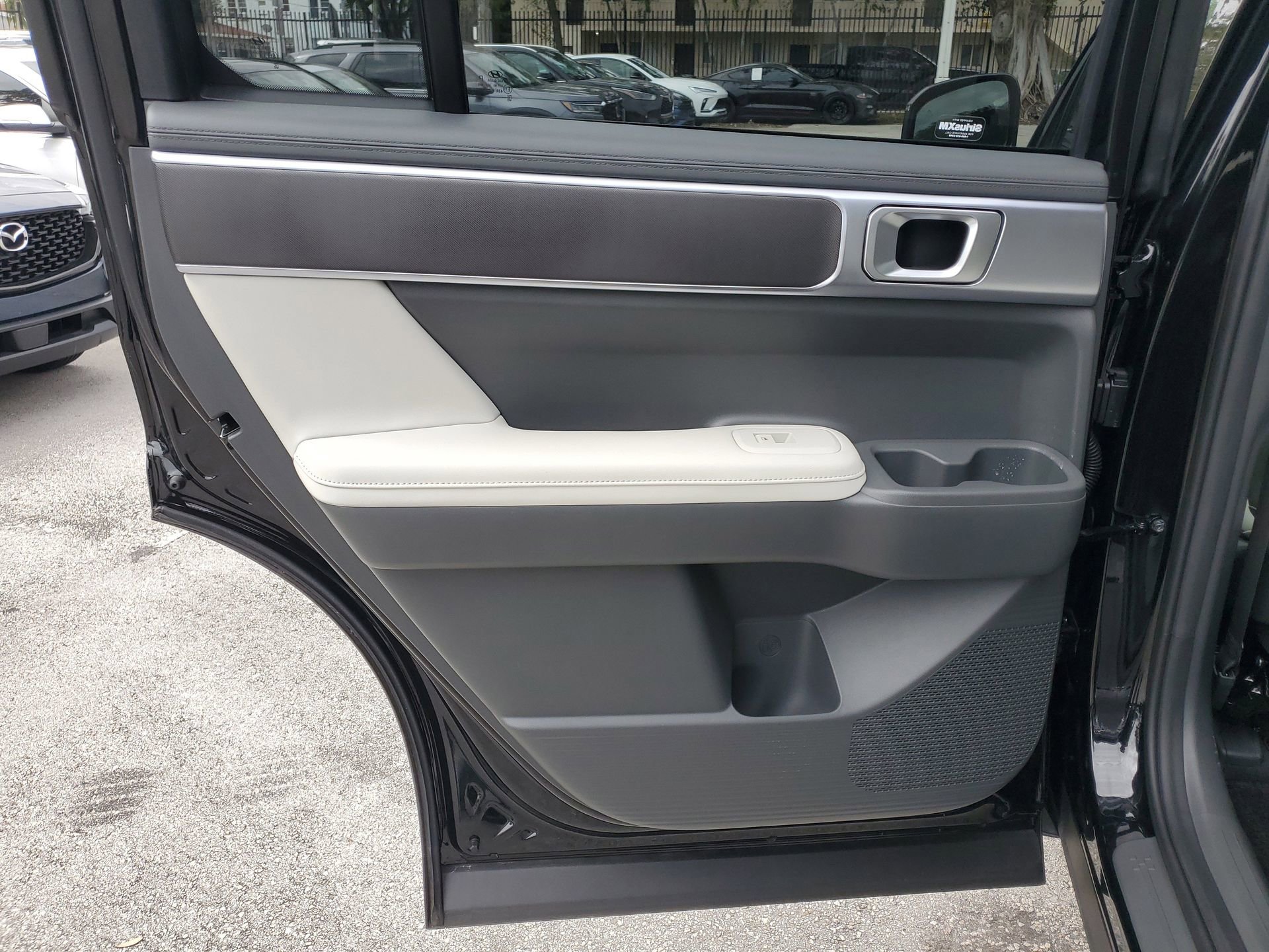 Used 2025 Hyundai Santa Fe SEL image 12