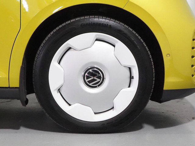 Used 2025 Volkswagen ID. Buzz 1st Edition image 49
