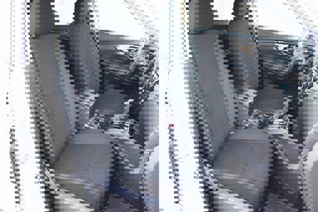 Used 2021 Nissan Rogue Sport S image 8