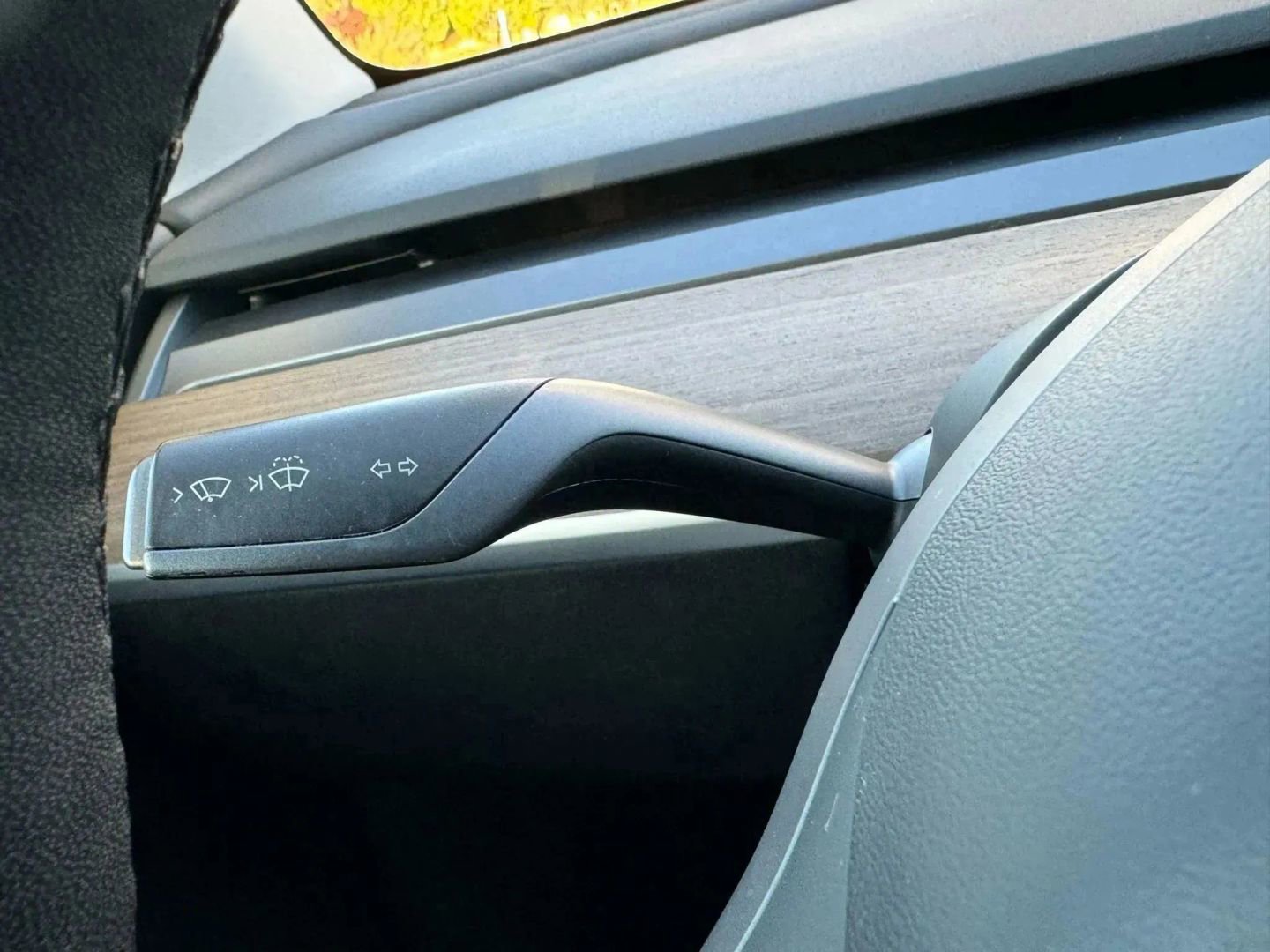 Used 2021 Tesla Model Y Long Range image 26