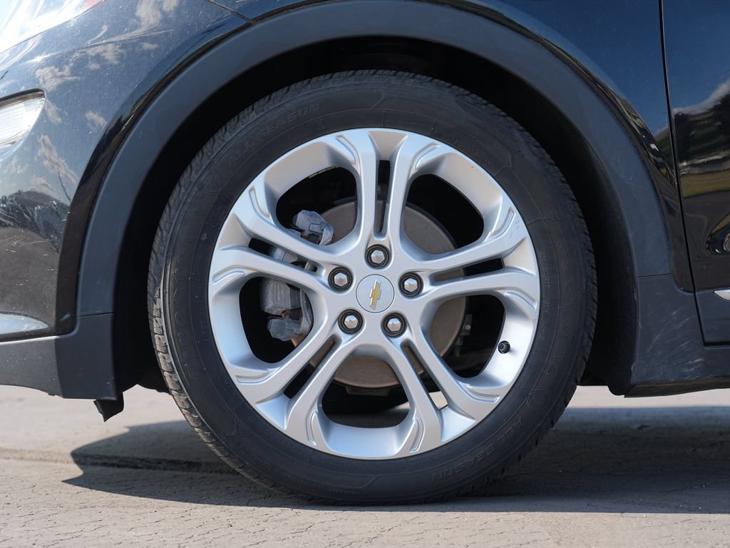 Used 2018 Chevrolet Bolt LT FWD image 11