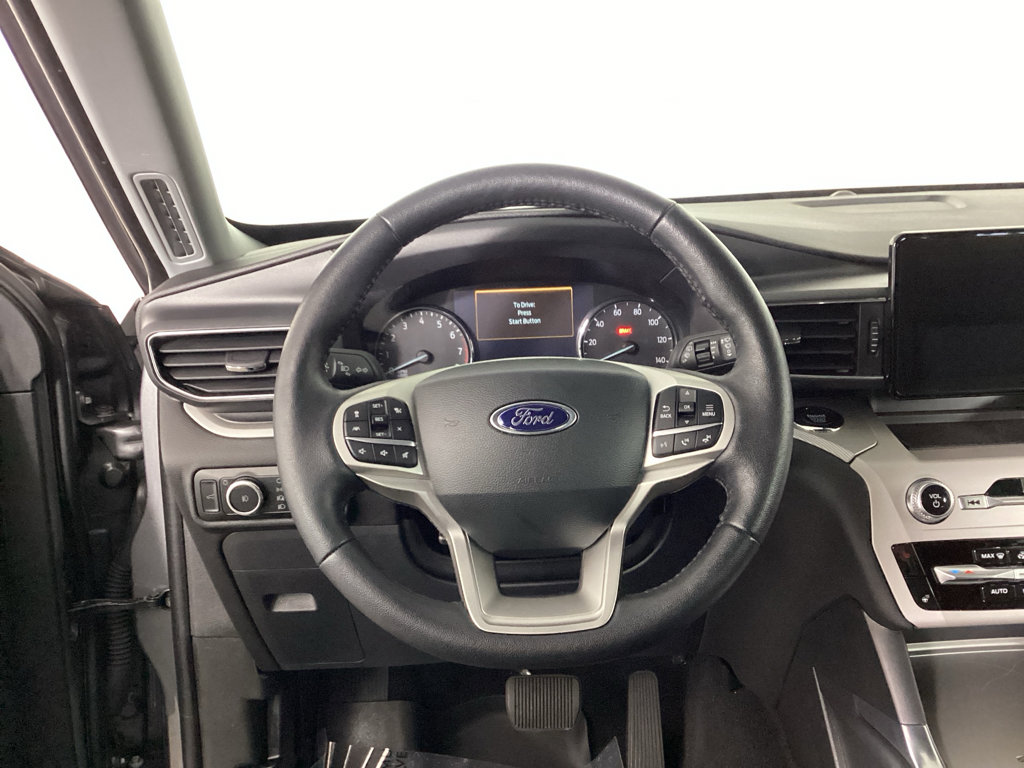 Used 2023 Ford Explorer XLT w/ Equipment Group 202A AWD/4WD image 22