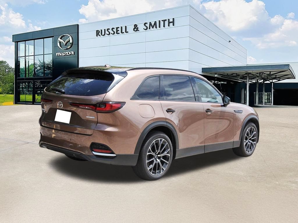 Certified 2025 MAZDA CX-70 Plug-In Hybrid w/ Premium Plus AWD/4WD image 4