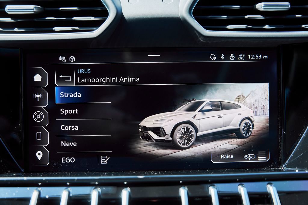 Used 2024 Lamborghini Urus S image 77