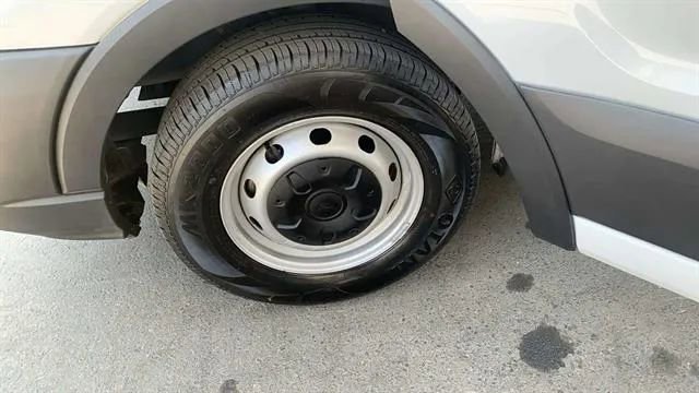 Used 2020 Ford Transit 150 XL image 18