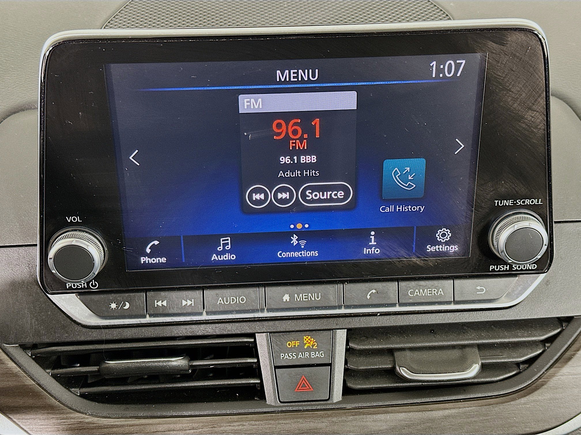 Used 2024 Nissan Altima 2.5 SV image 21