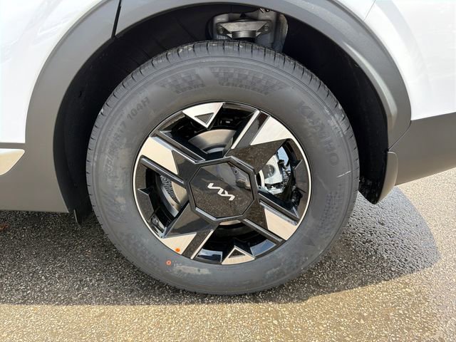 New 2026 Kia Sportage LX FWD image 25