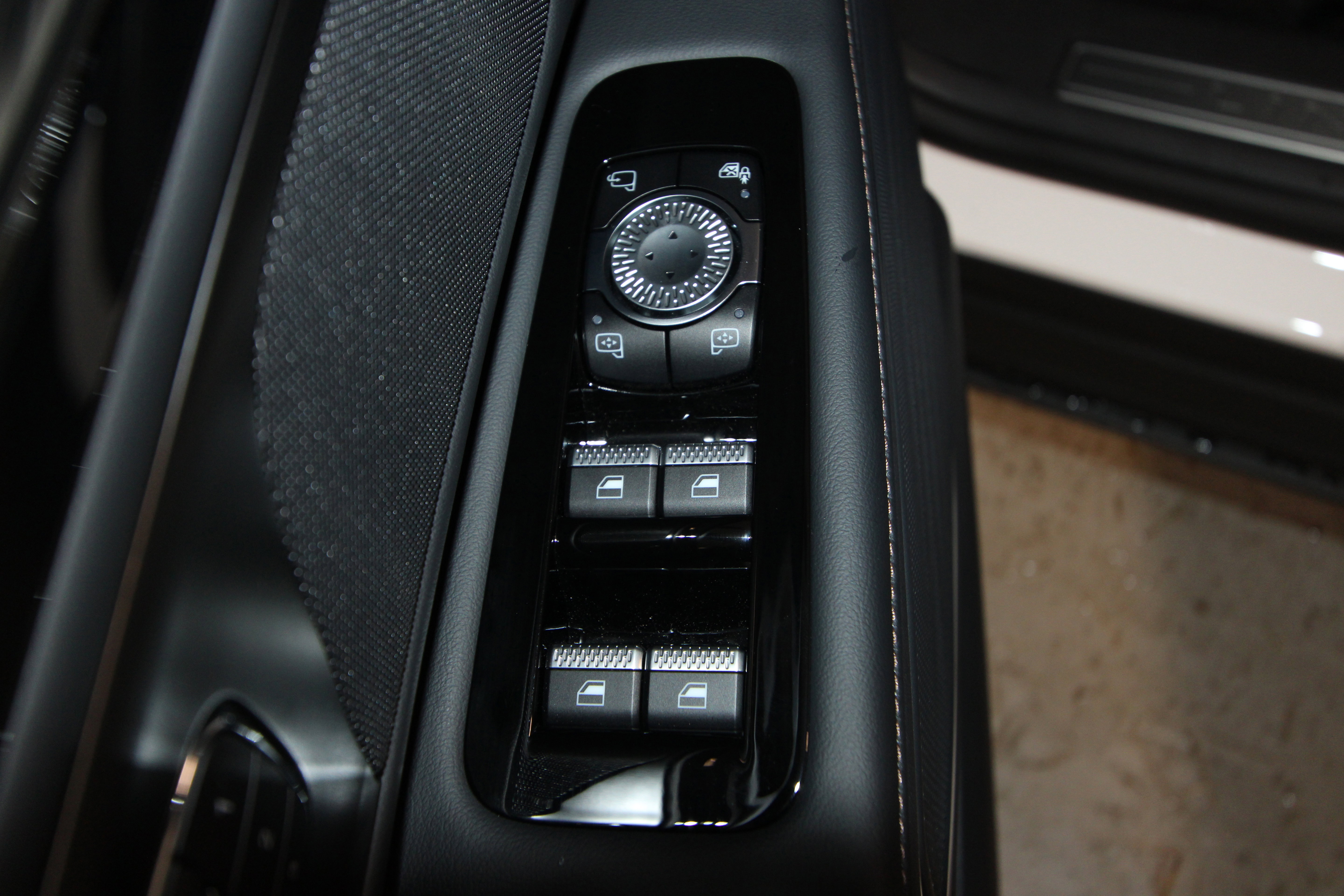 New 2026 Lincoln Nautilus Premier image 5