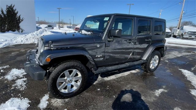 Used 2018 Jeep Wrangler Unlimited Sahara w/ Dual Top Group image 6