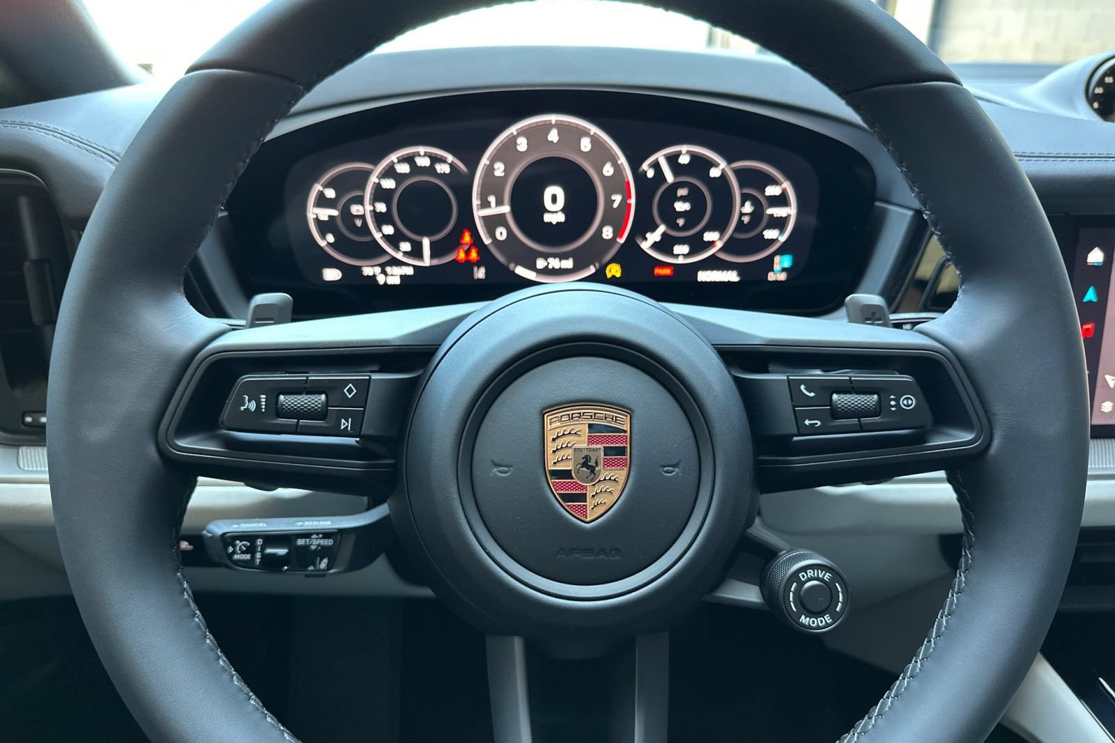 New 2026 Porsche Cayenne Coupe AWD/4WD image 30