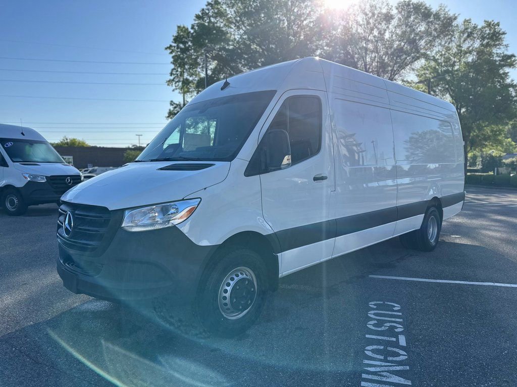 New 2025 Mercedes-Benz Sprinter 3500 image 5