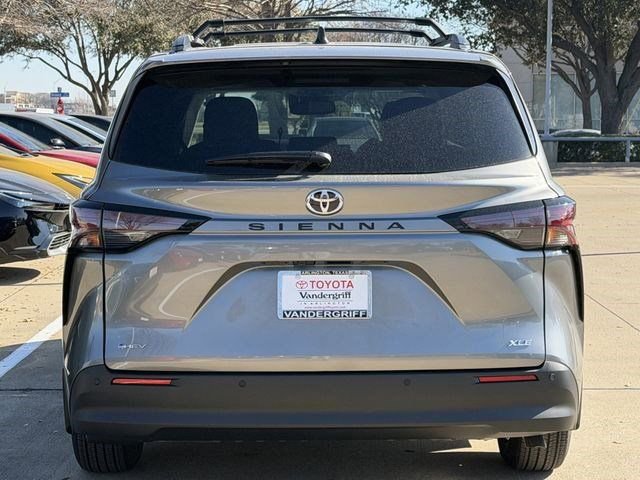 New 2026 Toyota Sienna XLE FWD image 5