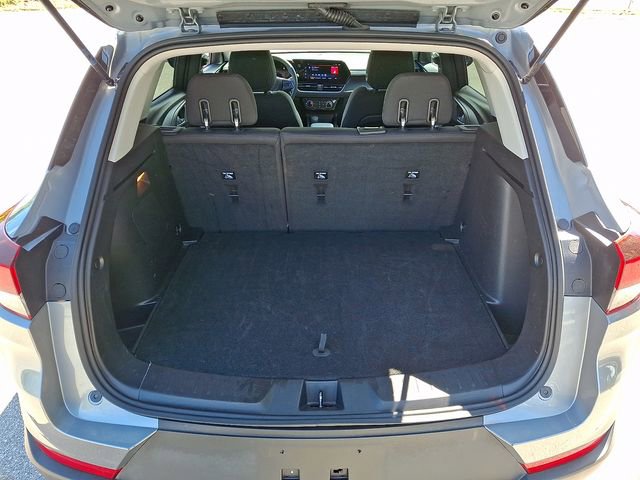 Used 2025 Chevrolet TrailBlazer LT AWD/4WD image 31
