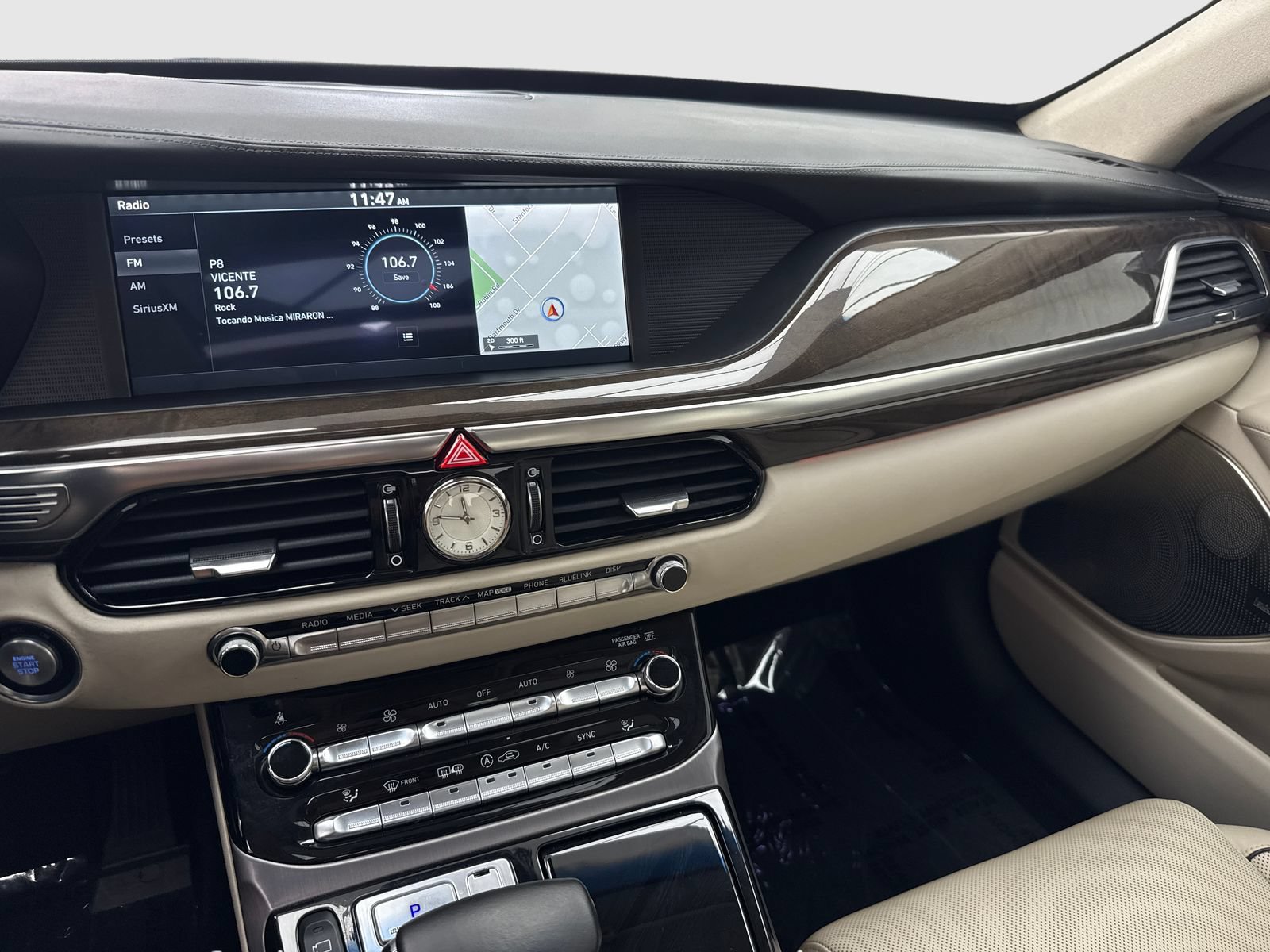 Used 2017 Genesis G90 3.3T Premium RWD image 24