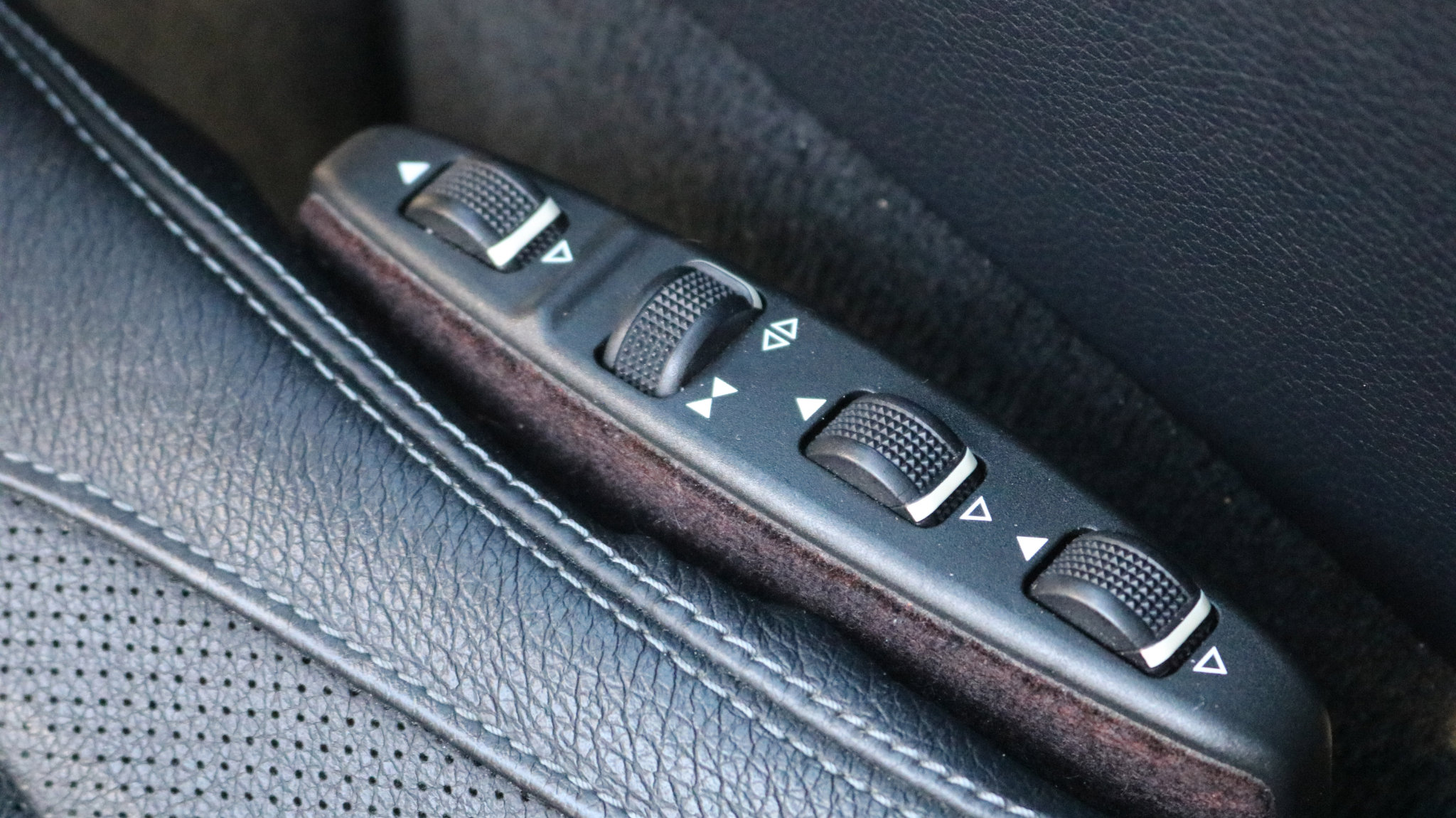 Used 2017 Mercedes-Benz E 400 4MATIC Coupe image 22