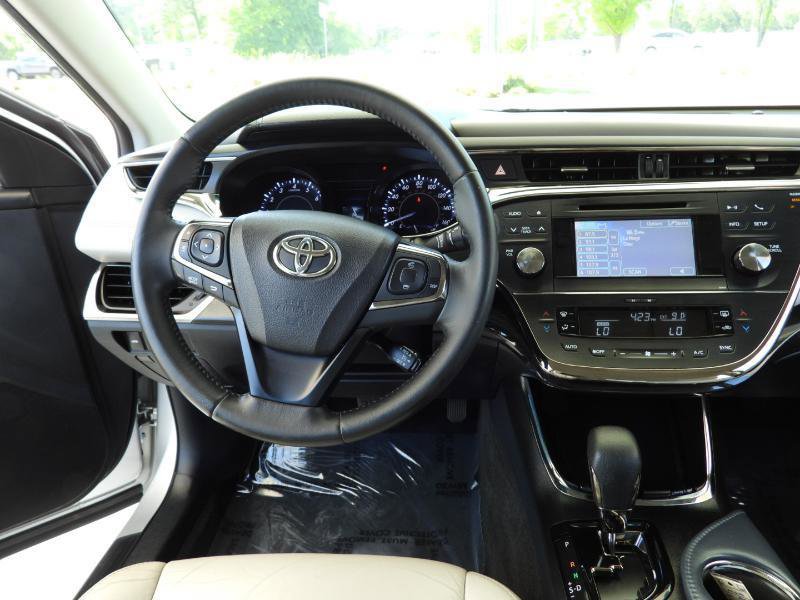 Used 2014 Toyota Avalon XLE FWD image 36