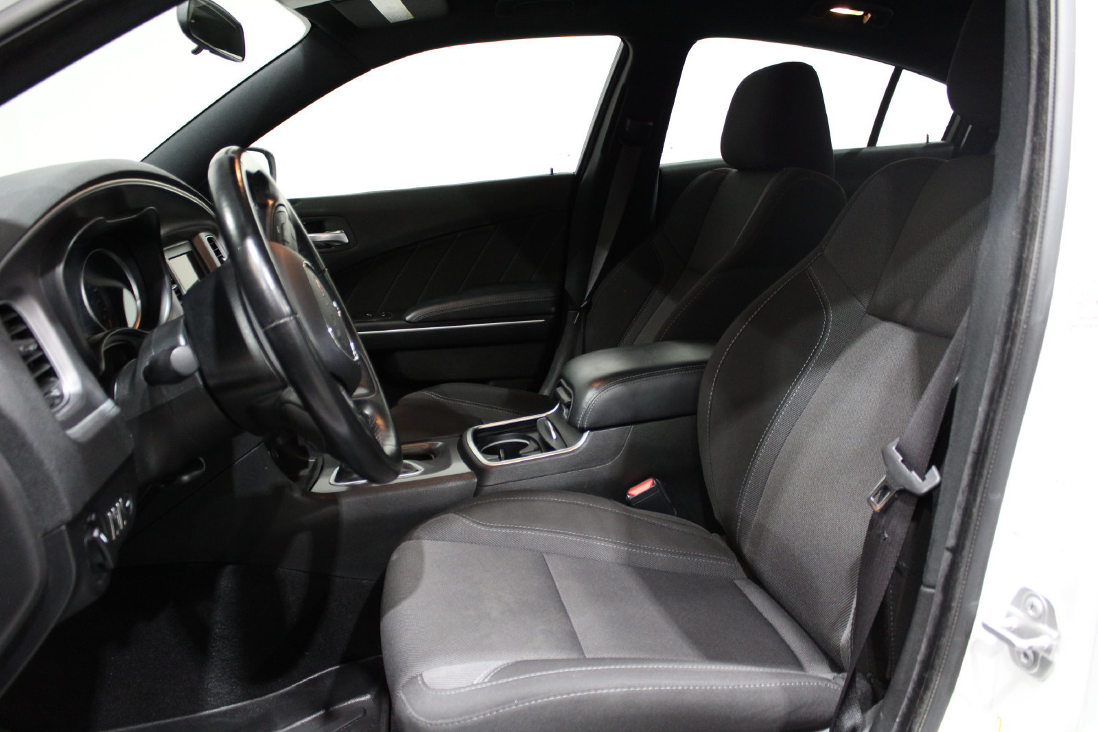 Used 2022 Dodge Charger SXT RWD image 14