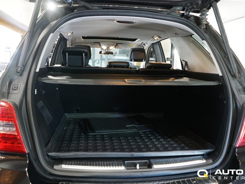 Used 2011 Mercedes-Benz ML 63 AMG 4MATIC image 32