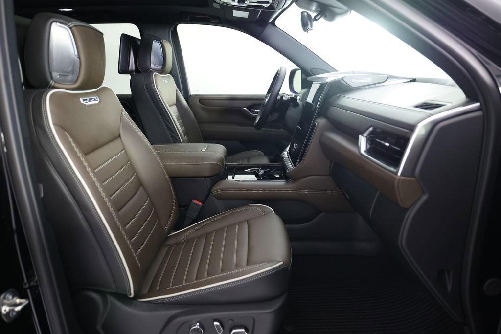 Used 2026 GMC Yukon XL Denali Ultimate image 10