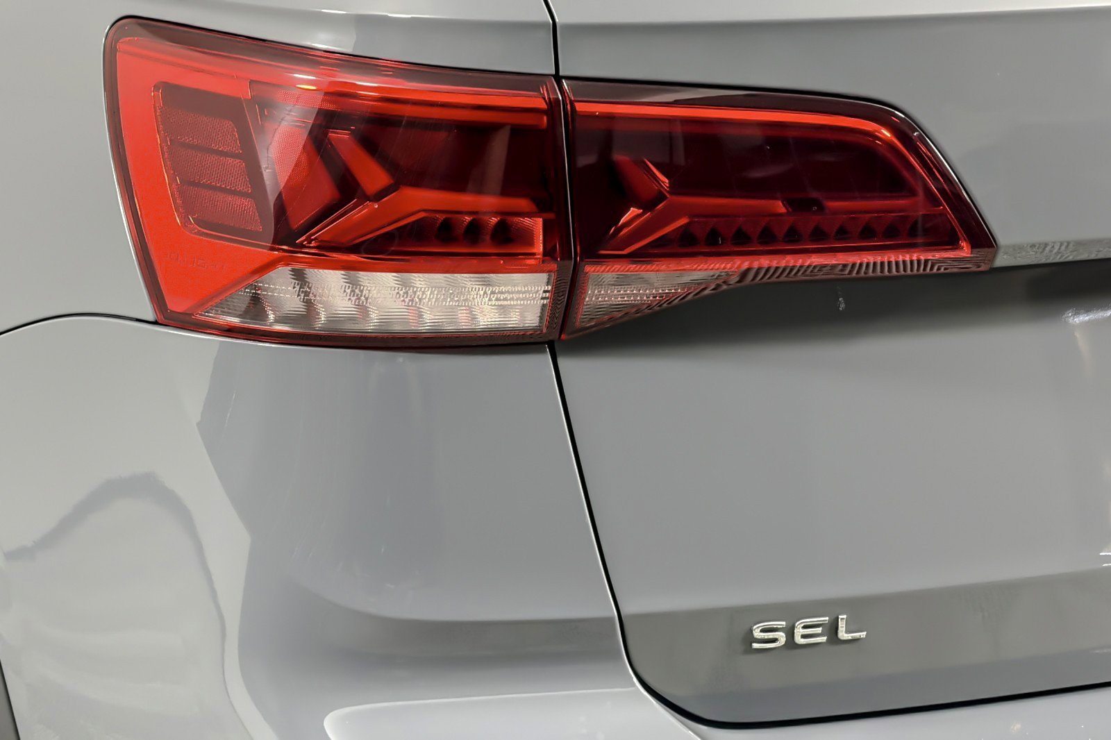 Used 2022 Volkswagen Taos SEL w/ Panoramic Sunroof Package image 27