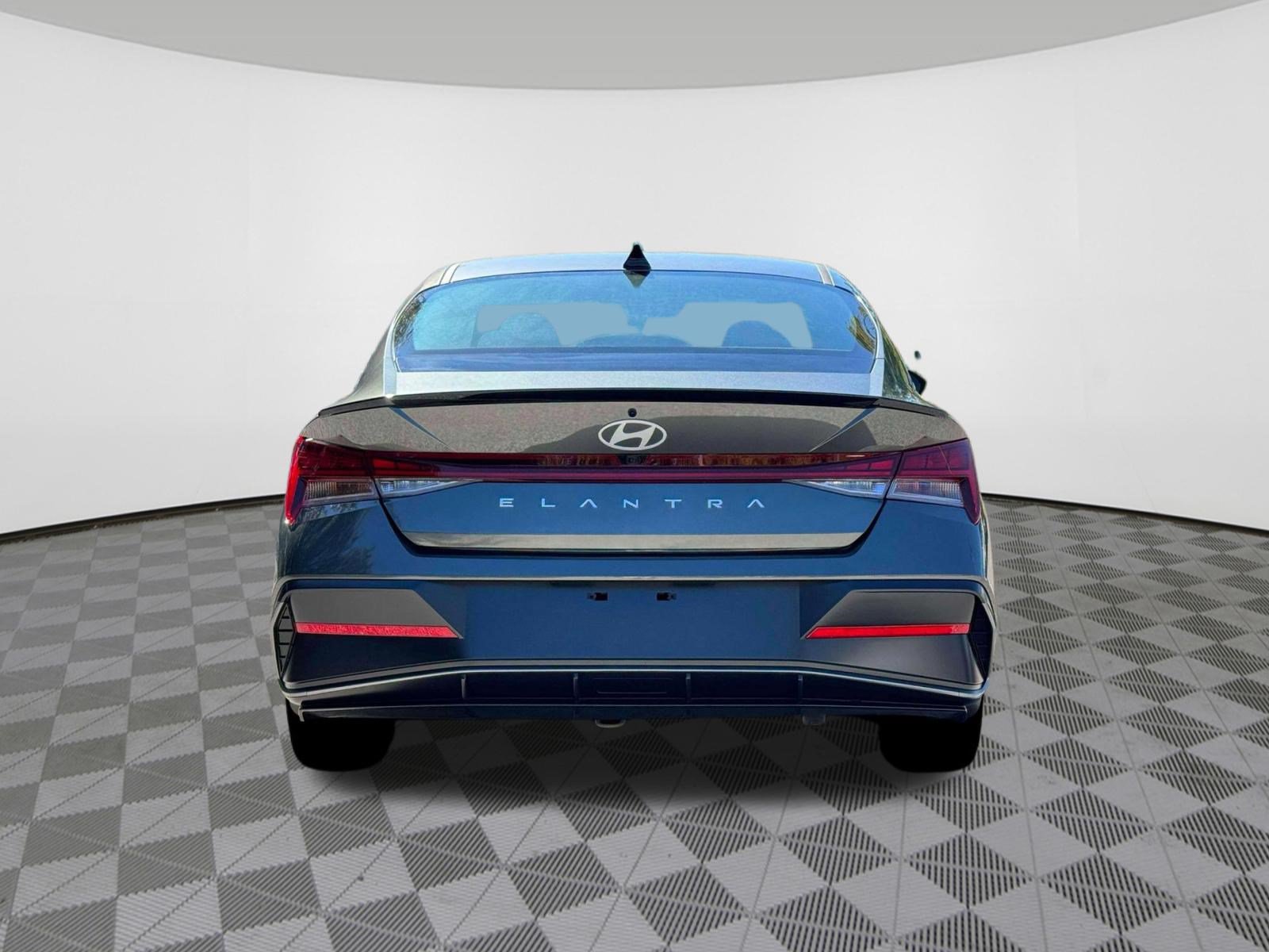 New 2026 Hyundai Elantra SEL Sport FWD image 6