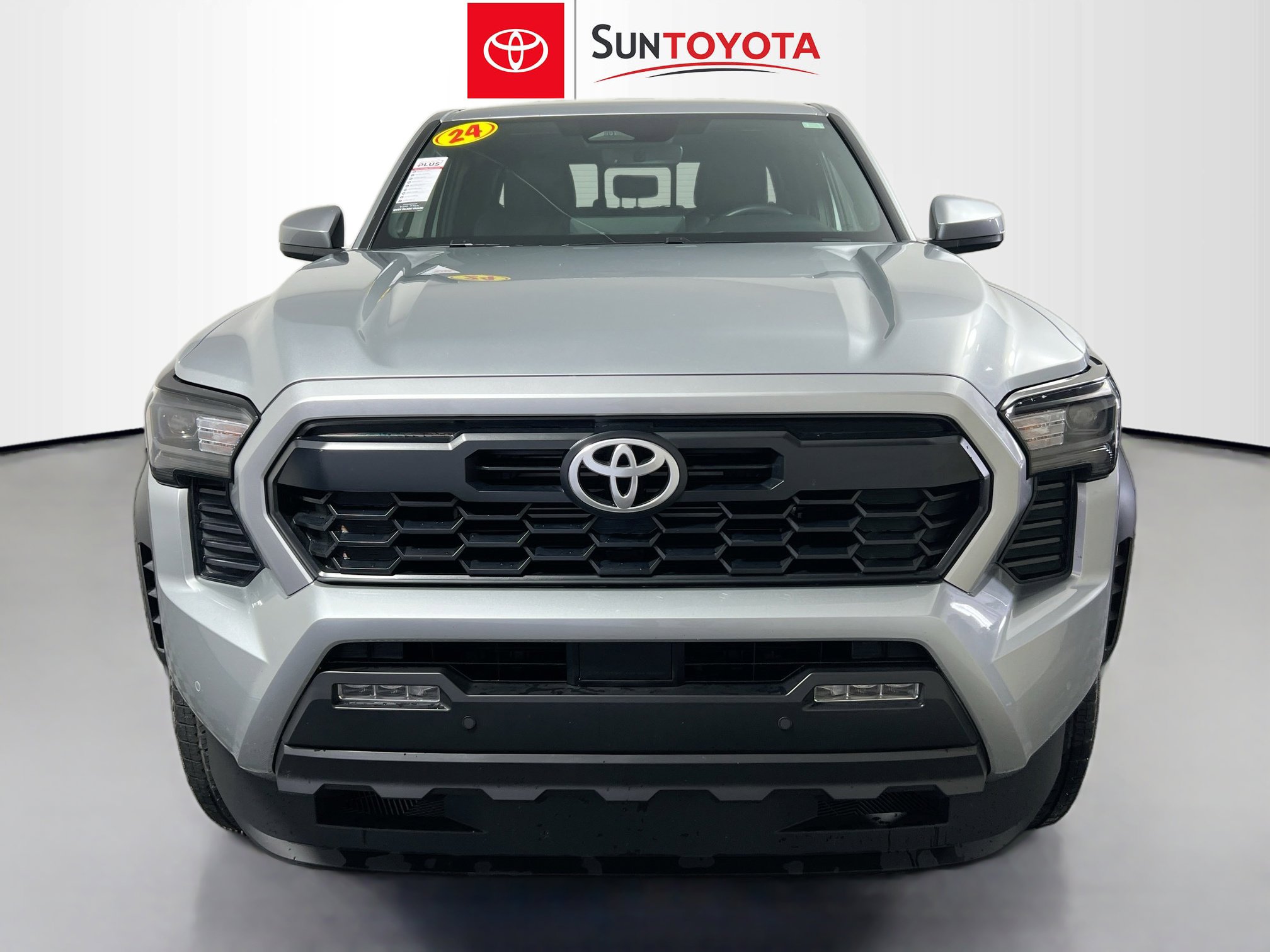Used 2024 Toyota Tacoma TRD Off-Road w/ TRD Off Road Upgrade Package image 10