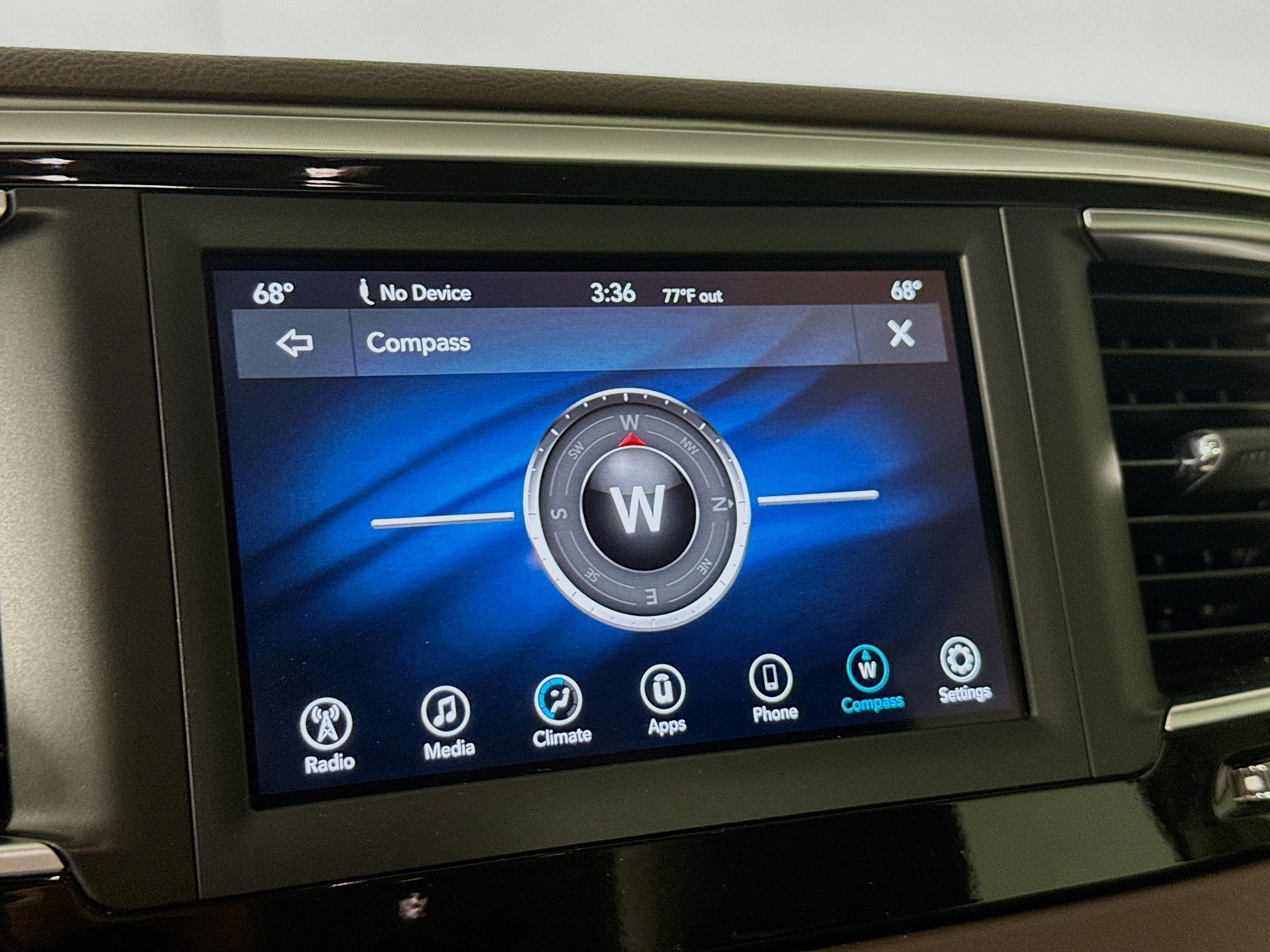 Used 2018 Chrysler Pacifica Touring Plus FWD image 14