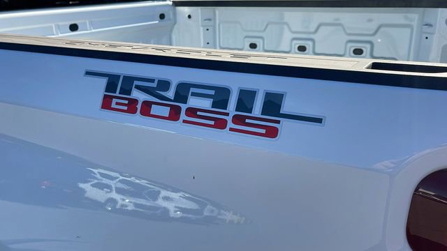 New 2026 Chevrolet Silverado 1500 Custom Trail Boss w/ LPO, Dark Essentials Package image 31