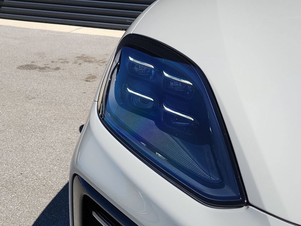 New 2026 Porsche Cayenne E-Hybrid Coupe AWD/4WD image 15