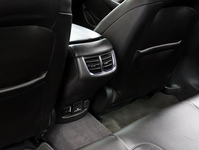 Used 2016 Chevrolet Malibu LT w/ Leather Package image 13