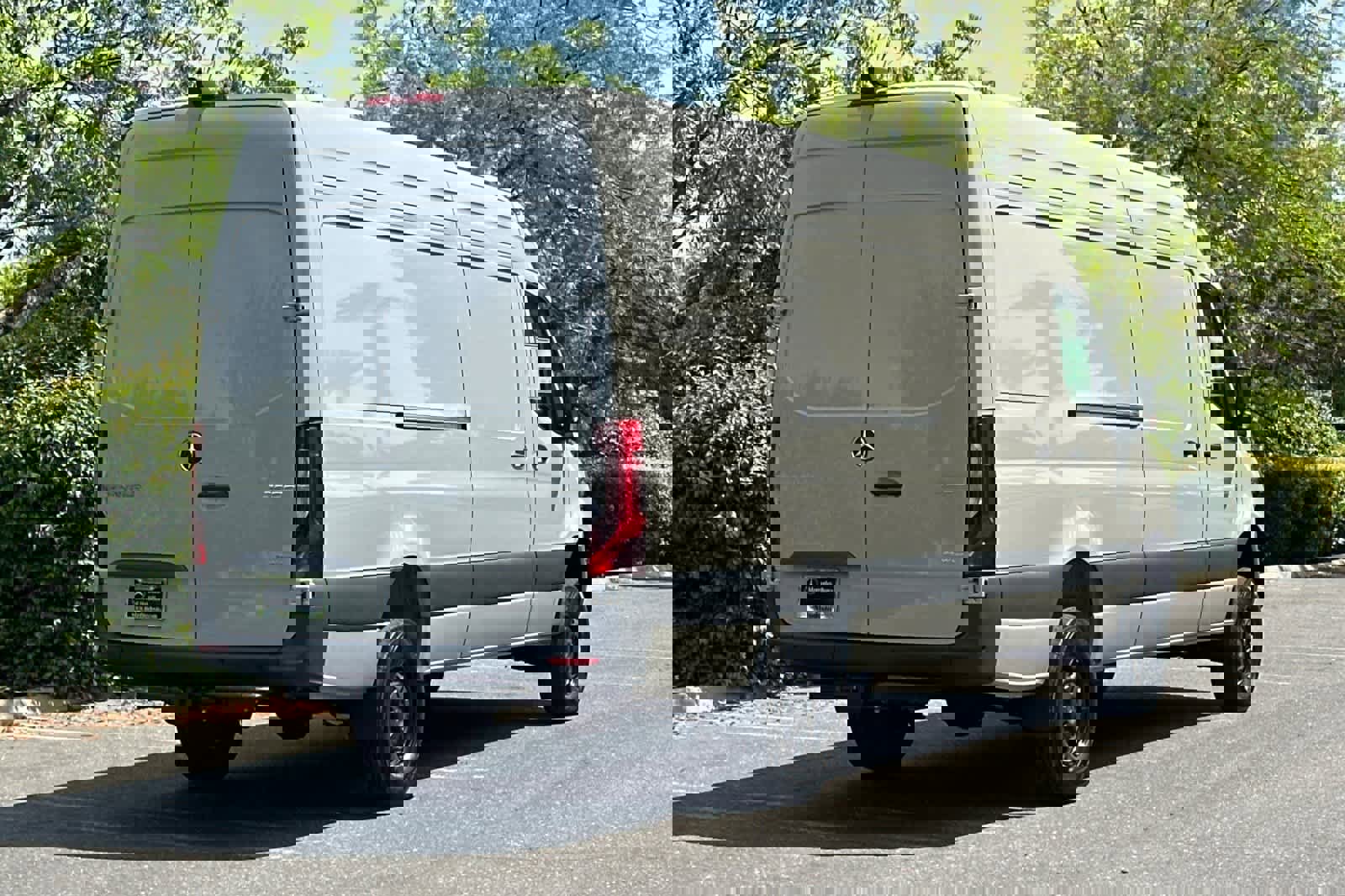 New 2025 Mercedes-Benz Sprinter 2500 image 3