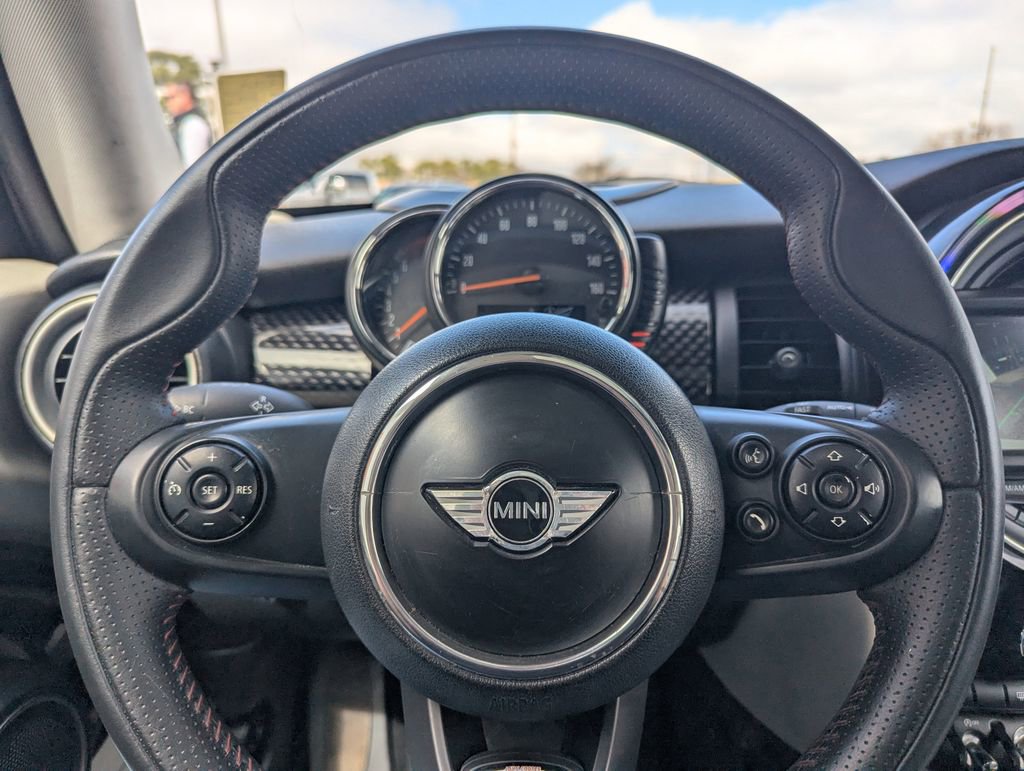 Used 2014 MINI Cooper S image 27