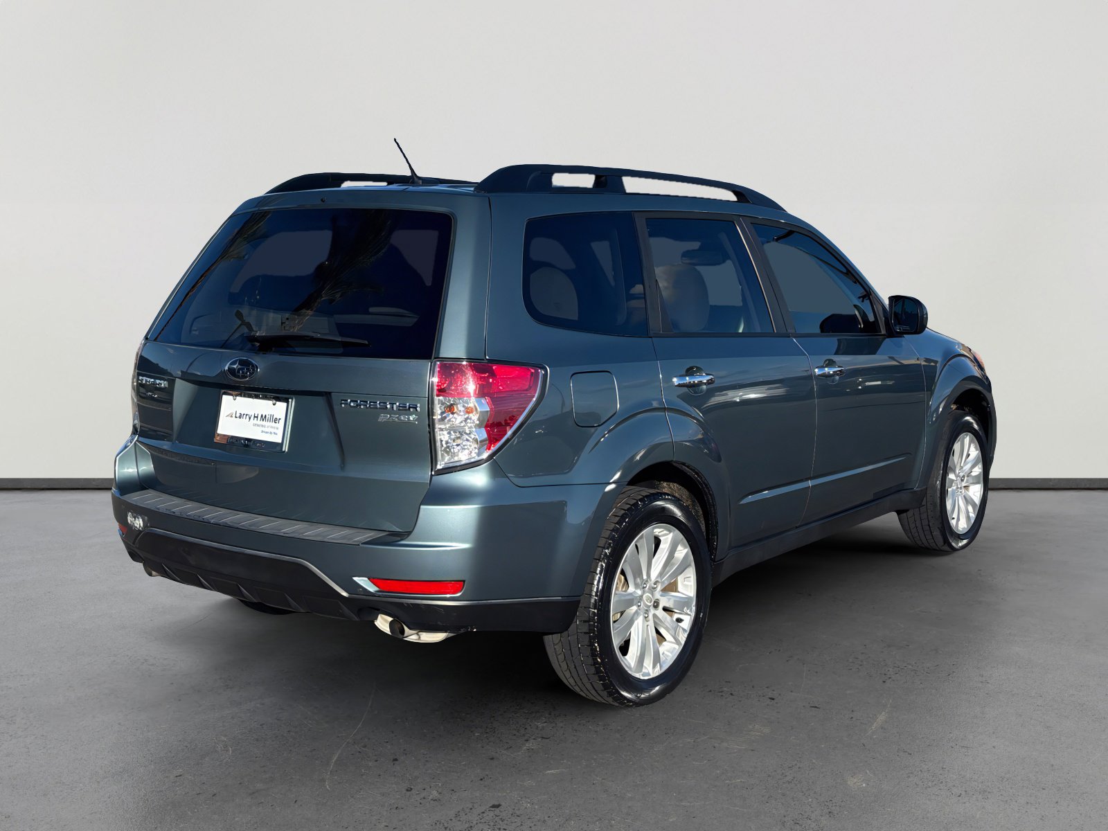 Used 2012 Subaru Forester 2.5X Premium w/ All-Weather Pkg AWD/4WD image 5