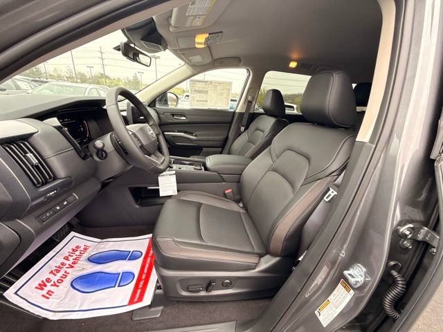 New 2026 Nissan Pathfinder SL image 12